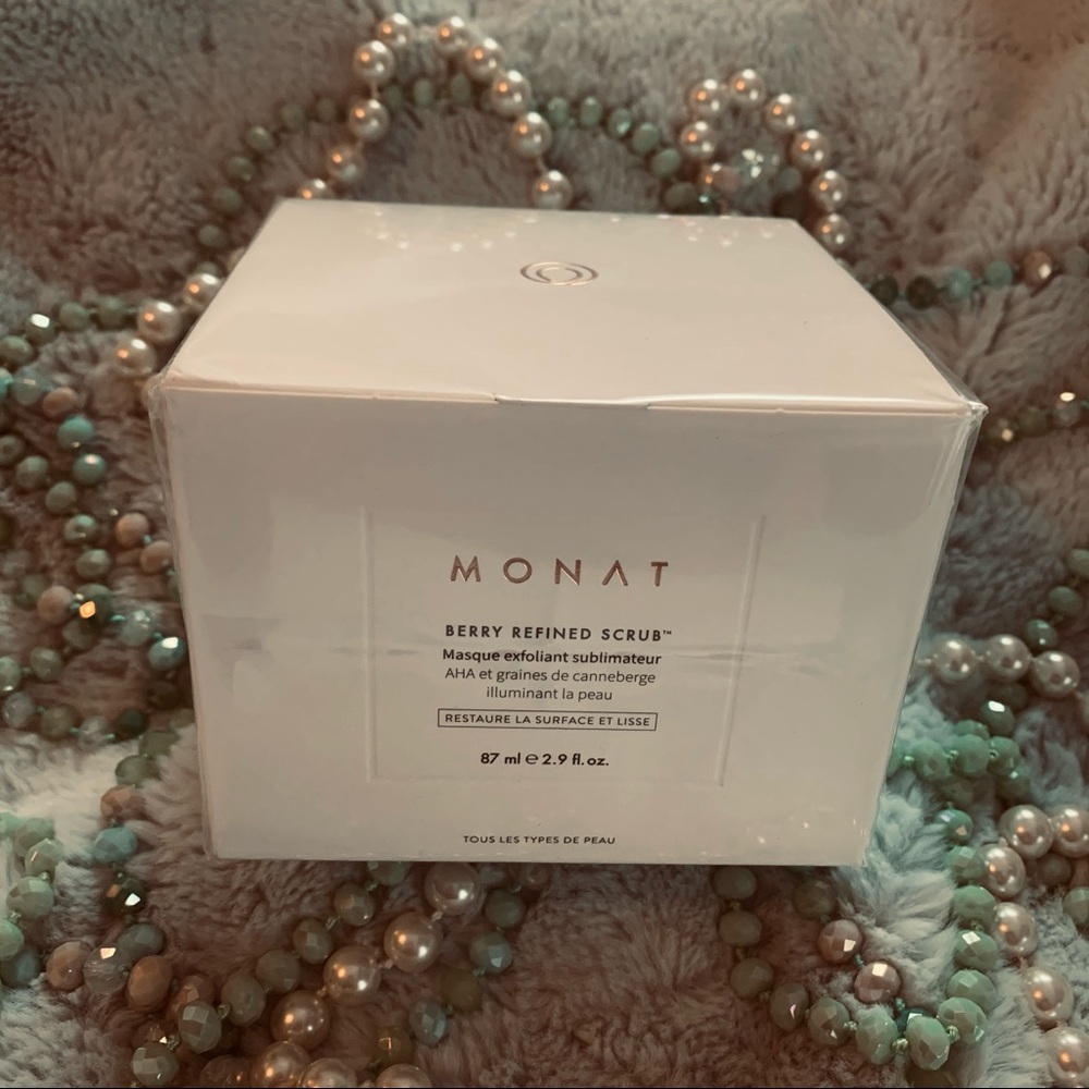 MONAT Berry Refined Face Scrub